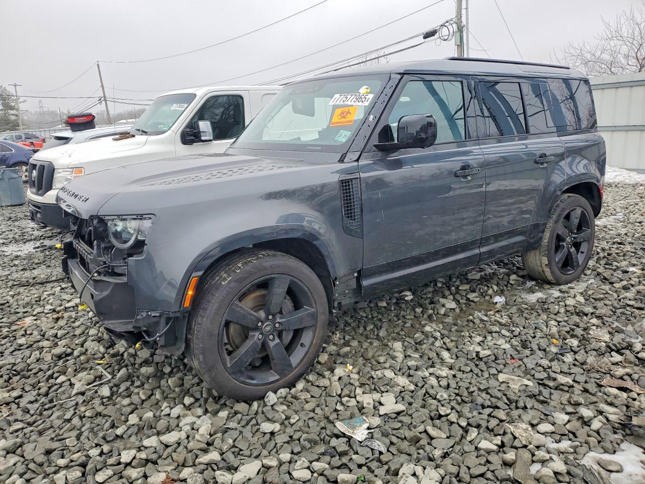 LAND ROVER DEFENDER 2025