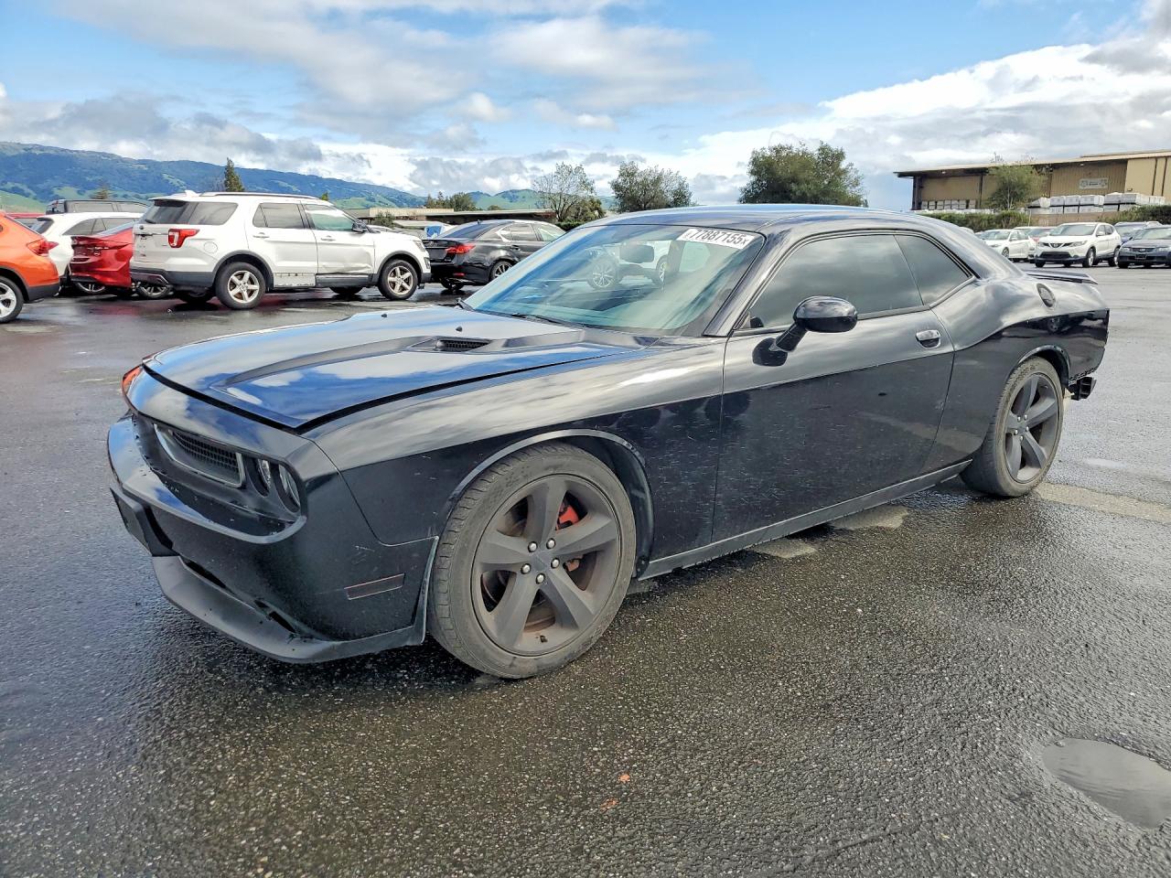 DODGE CHALLENGER 2013