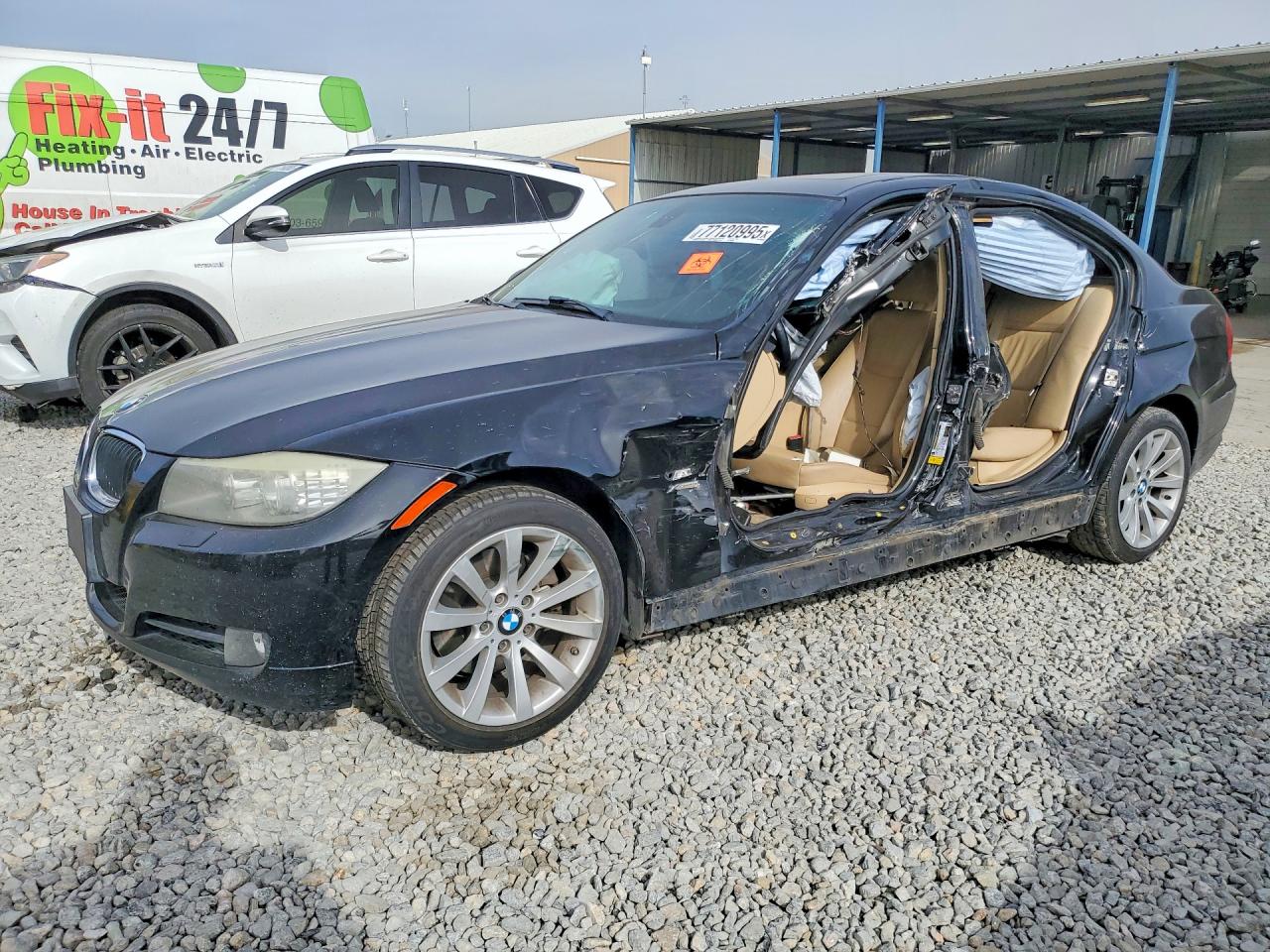 BMW 328 2011