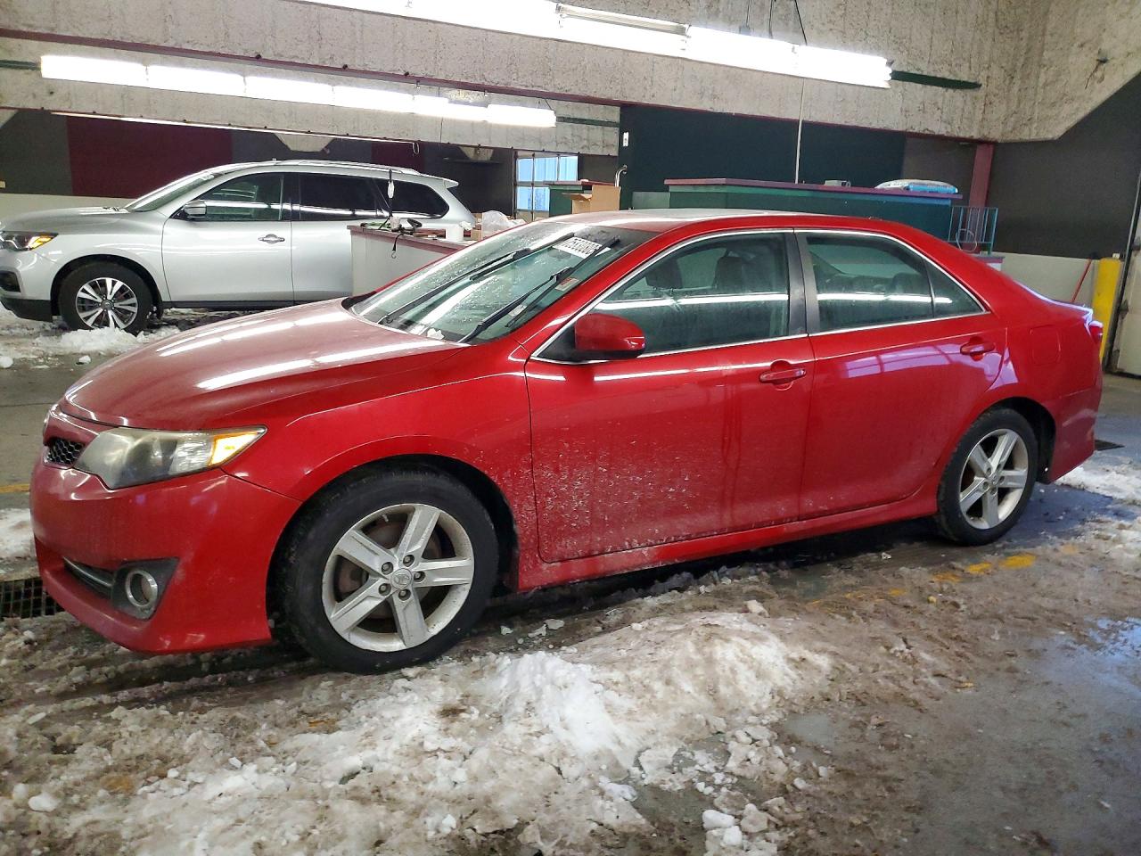 TOYOTA CAMRY 2013