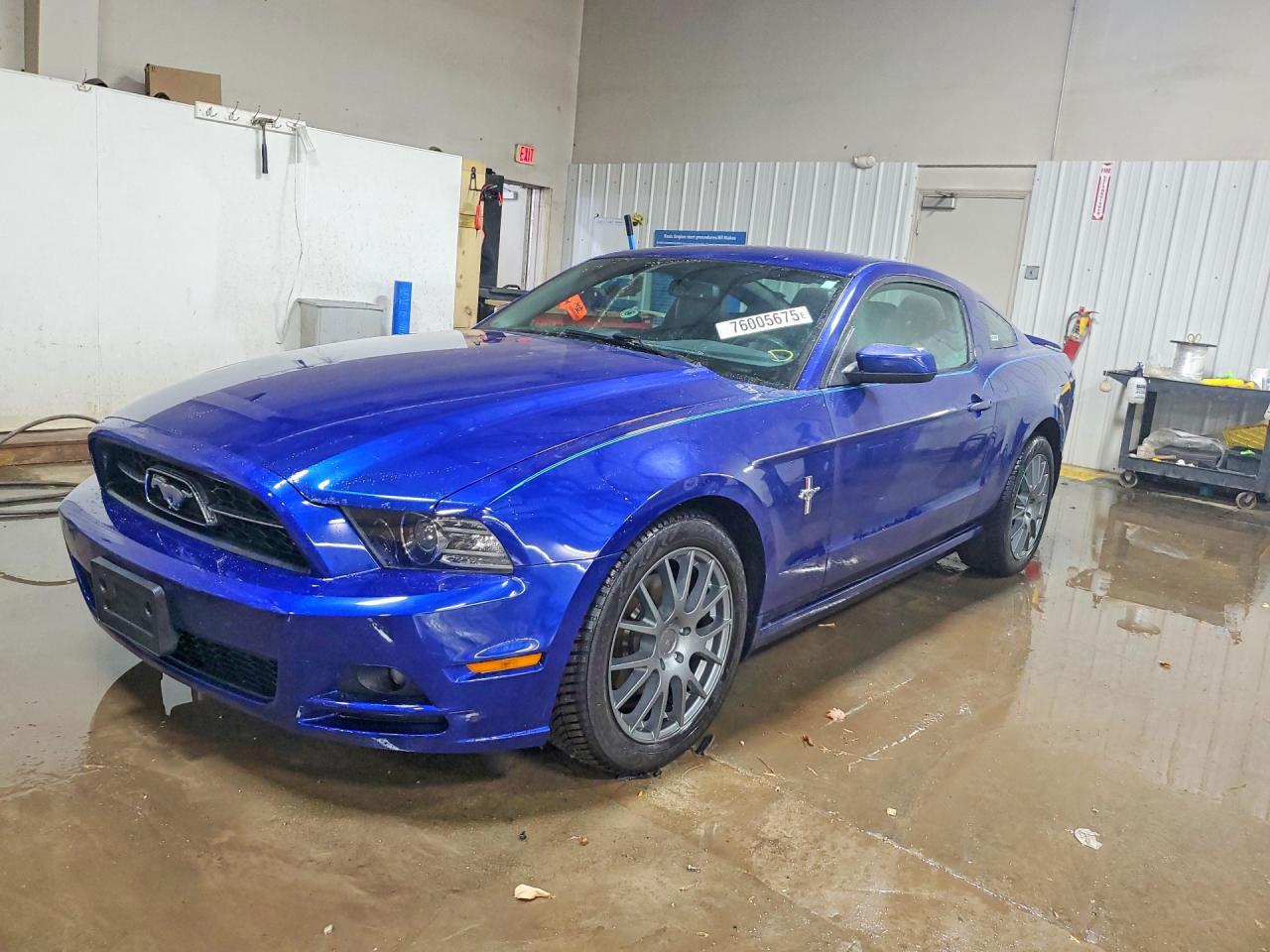 FORD MUSTANG 2014