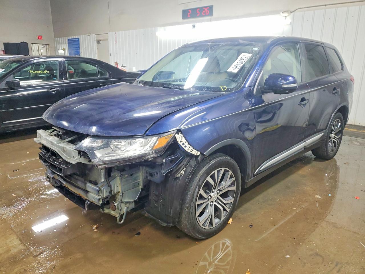 MITSUBISHI OUTLANDER 2017