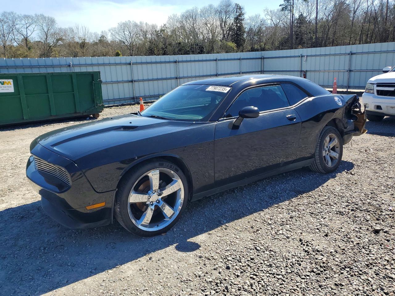DODGE CHALLENGER 2013