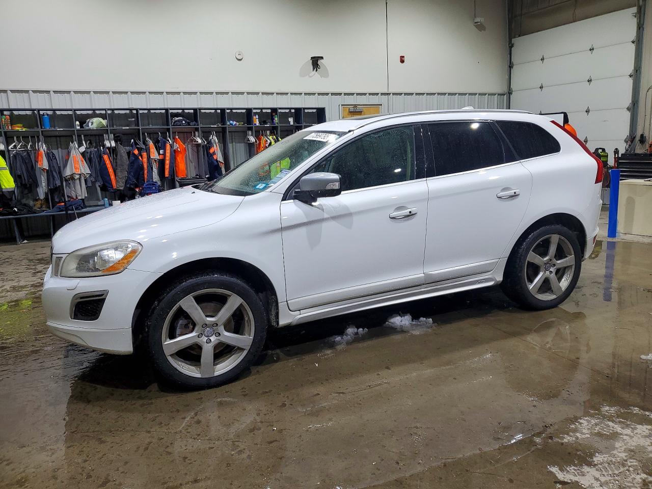 VOLVO XC60 2012