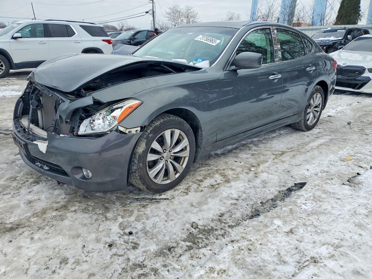 INFINITI M37 2012