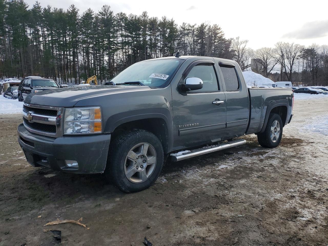 CHEVROLET SILVERADO 2011