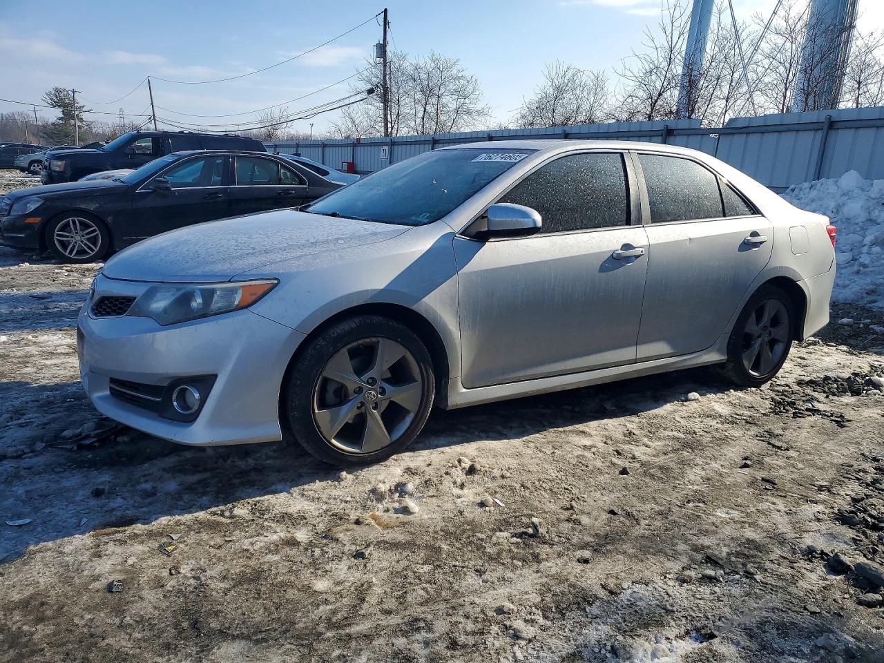 TOYOTA CAMRY 2014
