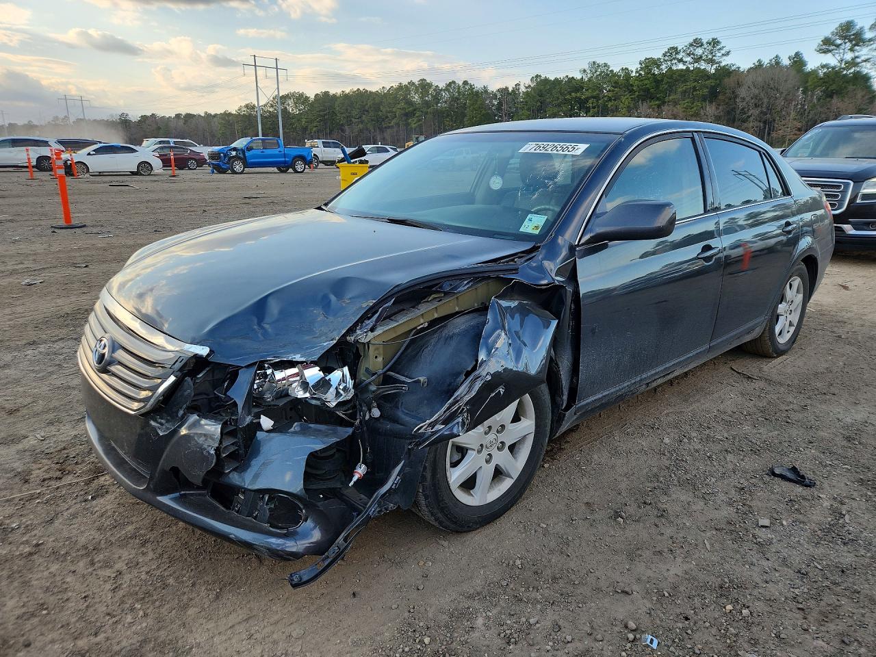 TOYOTA AVALON 2010