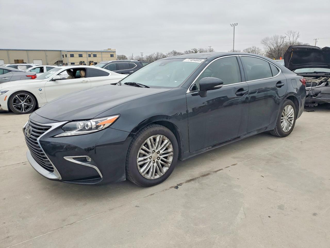 LEXUS ES 2016
