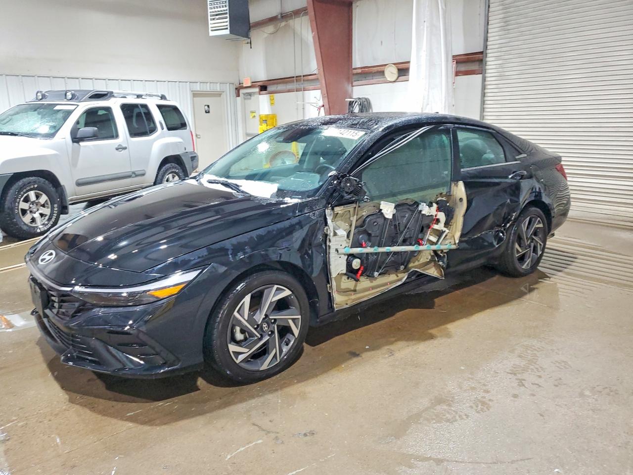HYUNDAI ELANTRA 2024