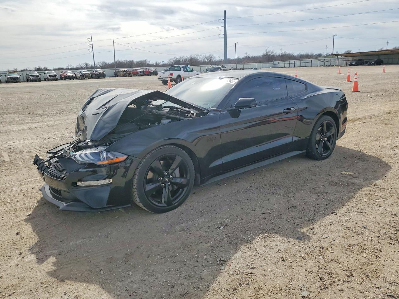 FORD MUSTANG 2021