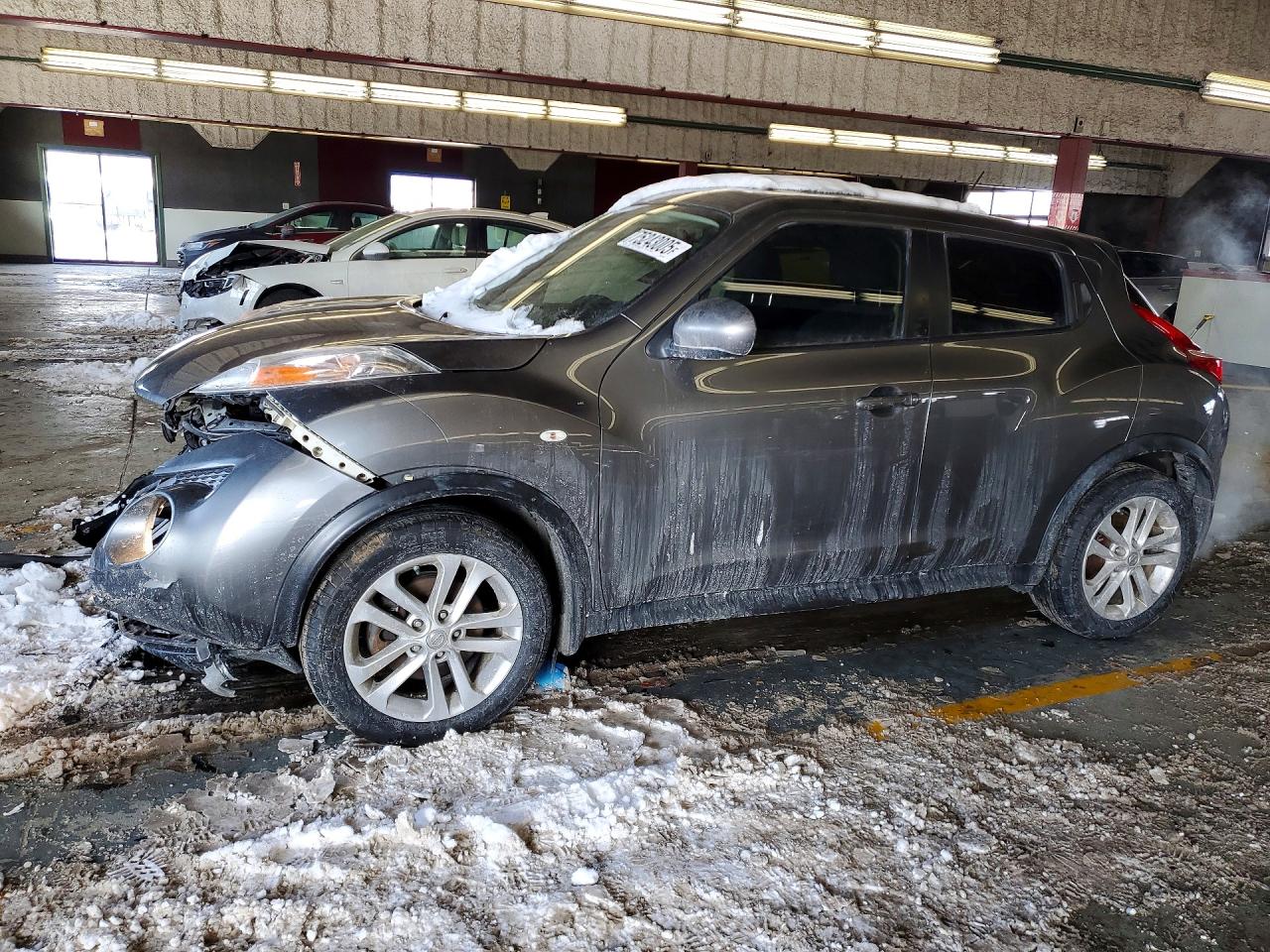 NISSAN JUKE 2012