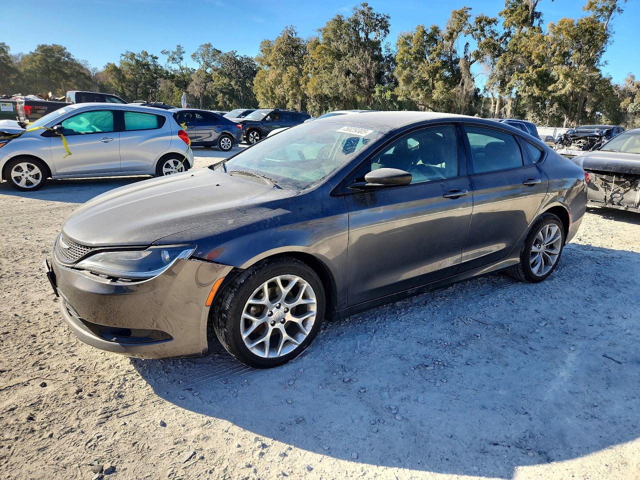 CHRYSLER 200 2015