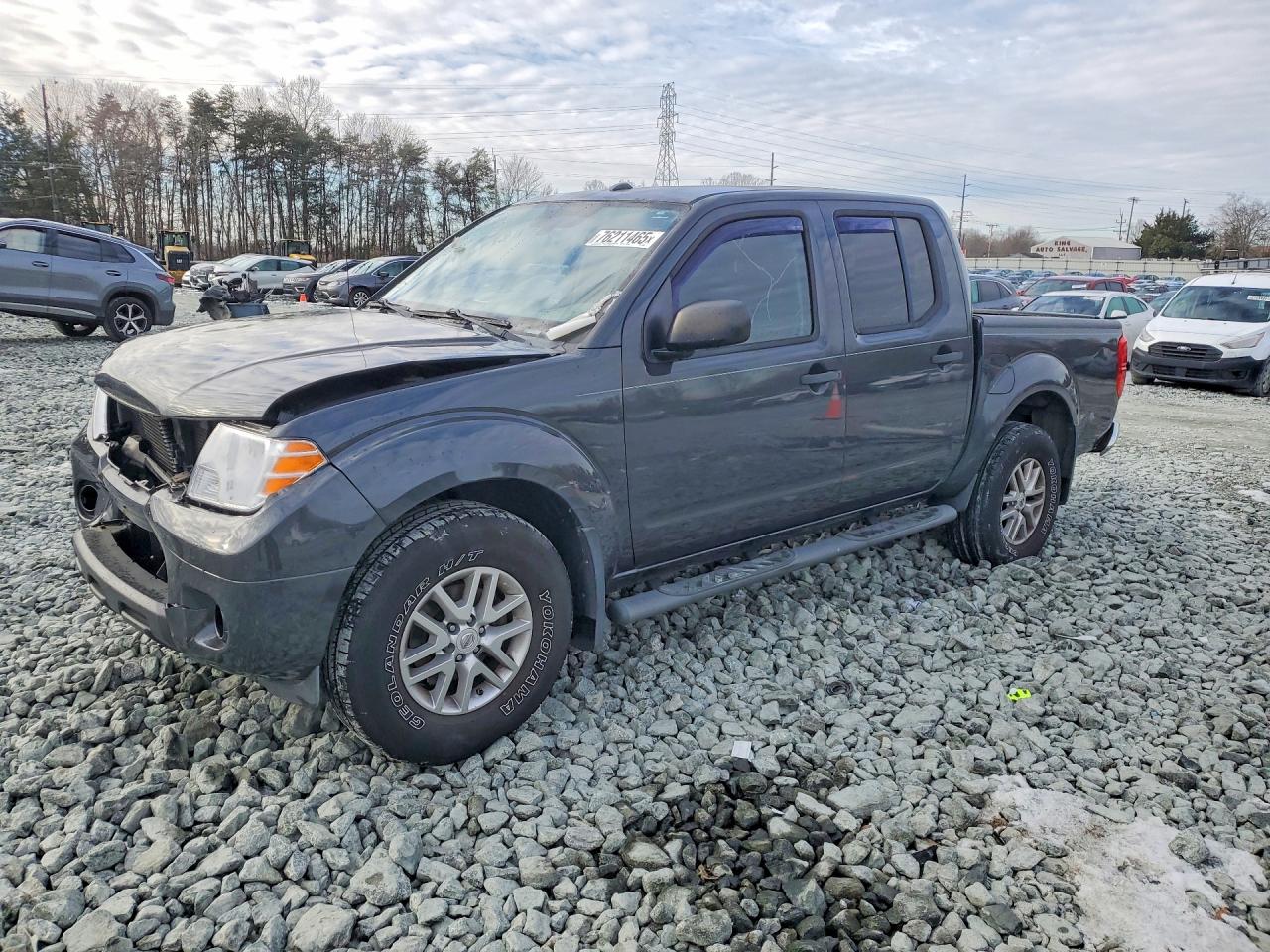 NISSAN FRONTIER 2014