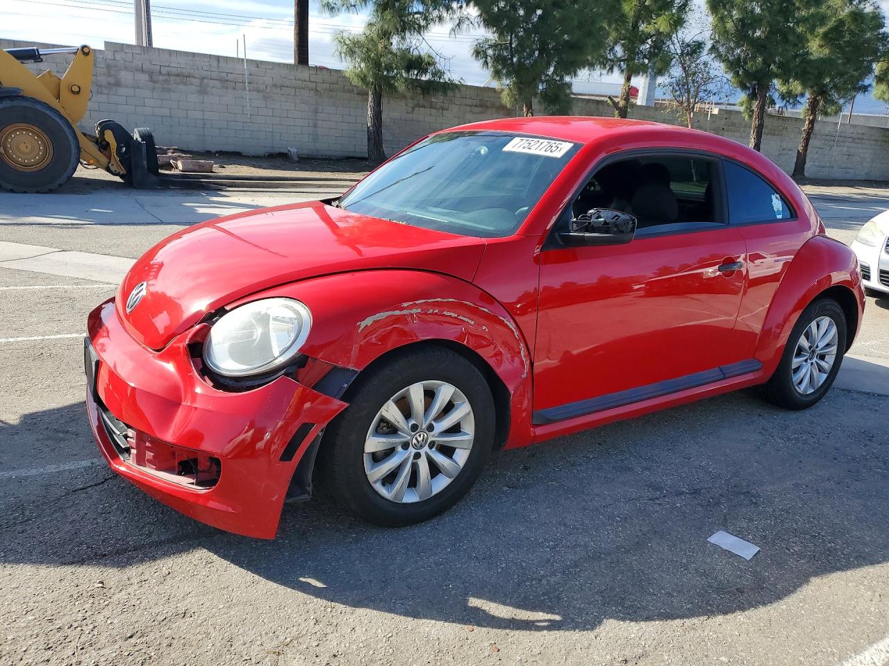 VOLKSWAGEN BEETLE 2013