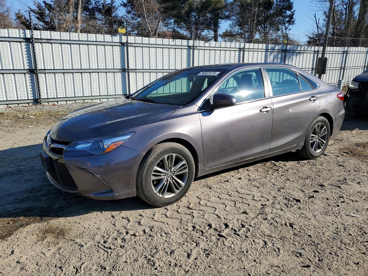 TOYOTA CAMRY 2017