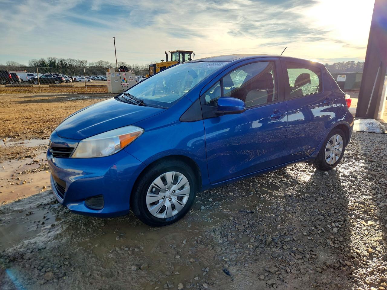 TOYOTA YARIS 2012