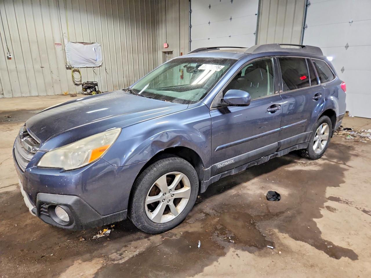 SUBARU OUTBACK 2013