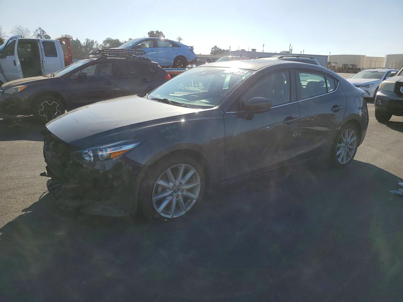 MAZDA 3 2017
