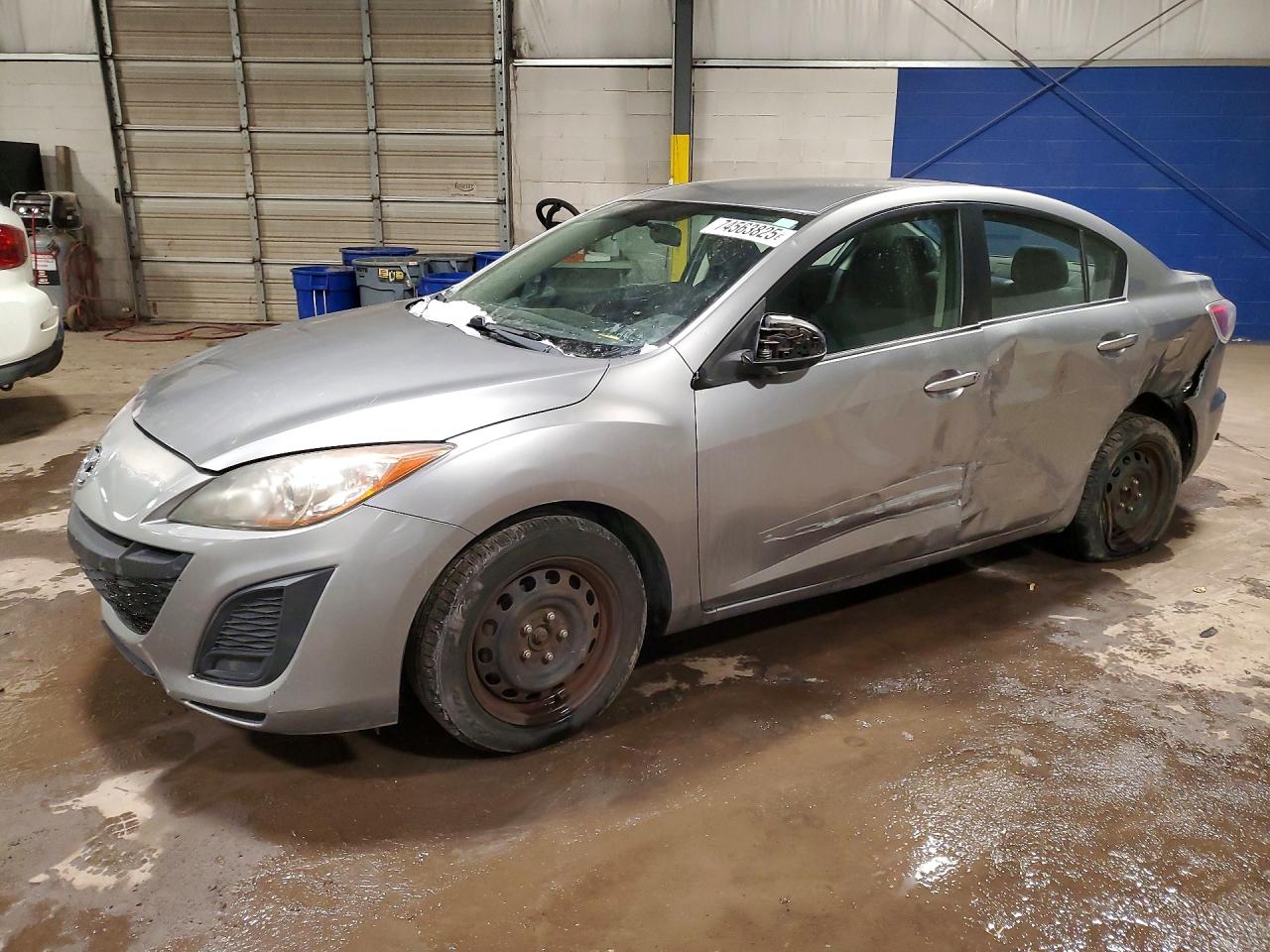 MAZDA 3 2010