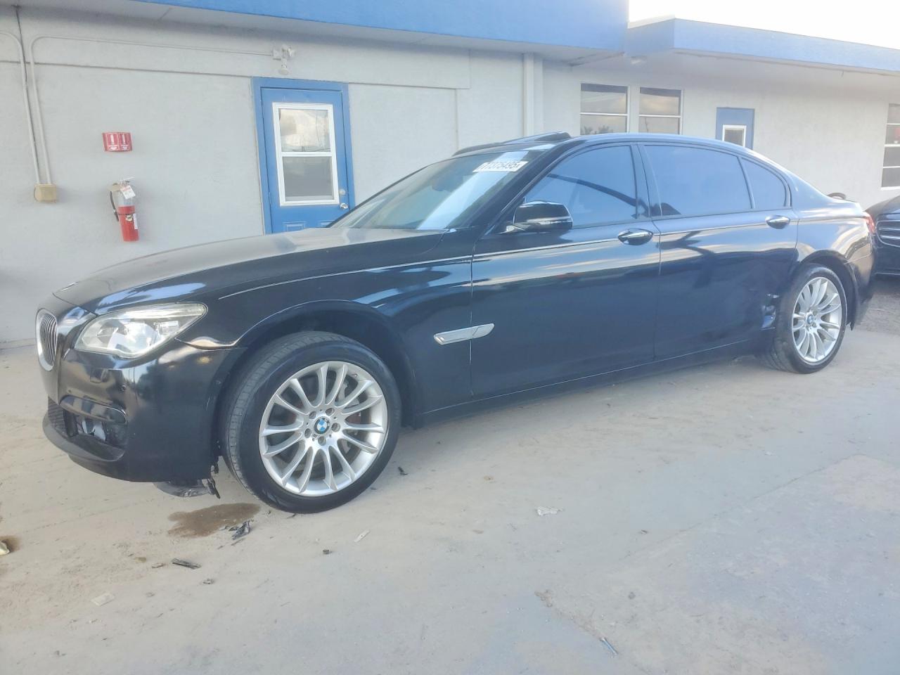 BMW 740 2014