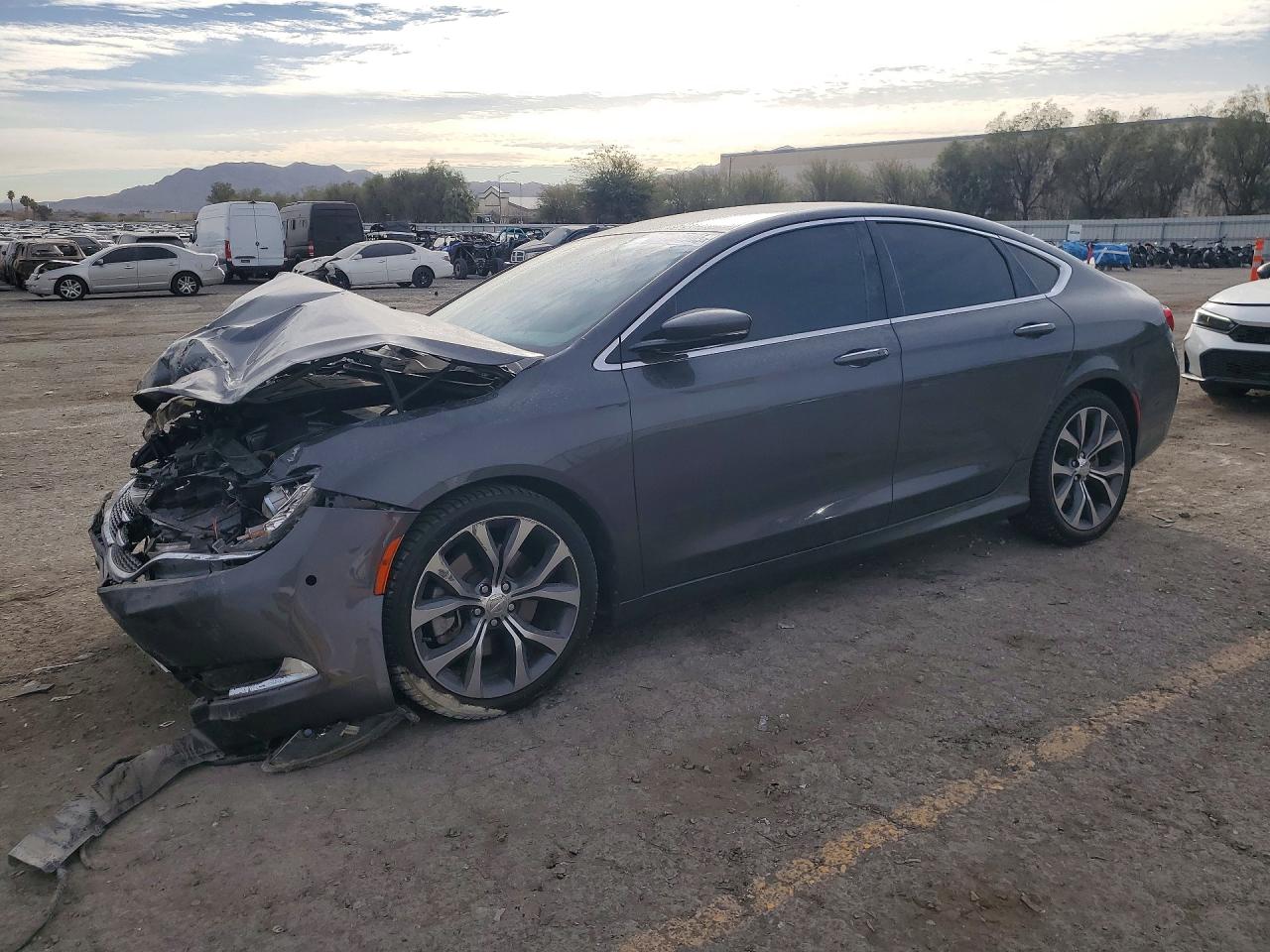 CHRYSLER 200 2015