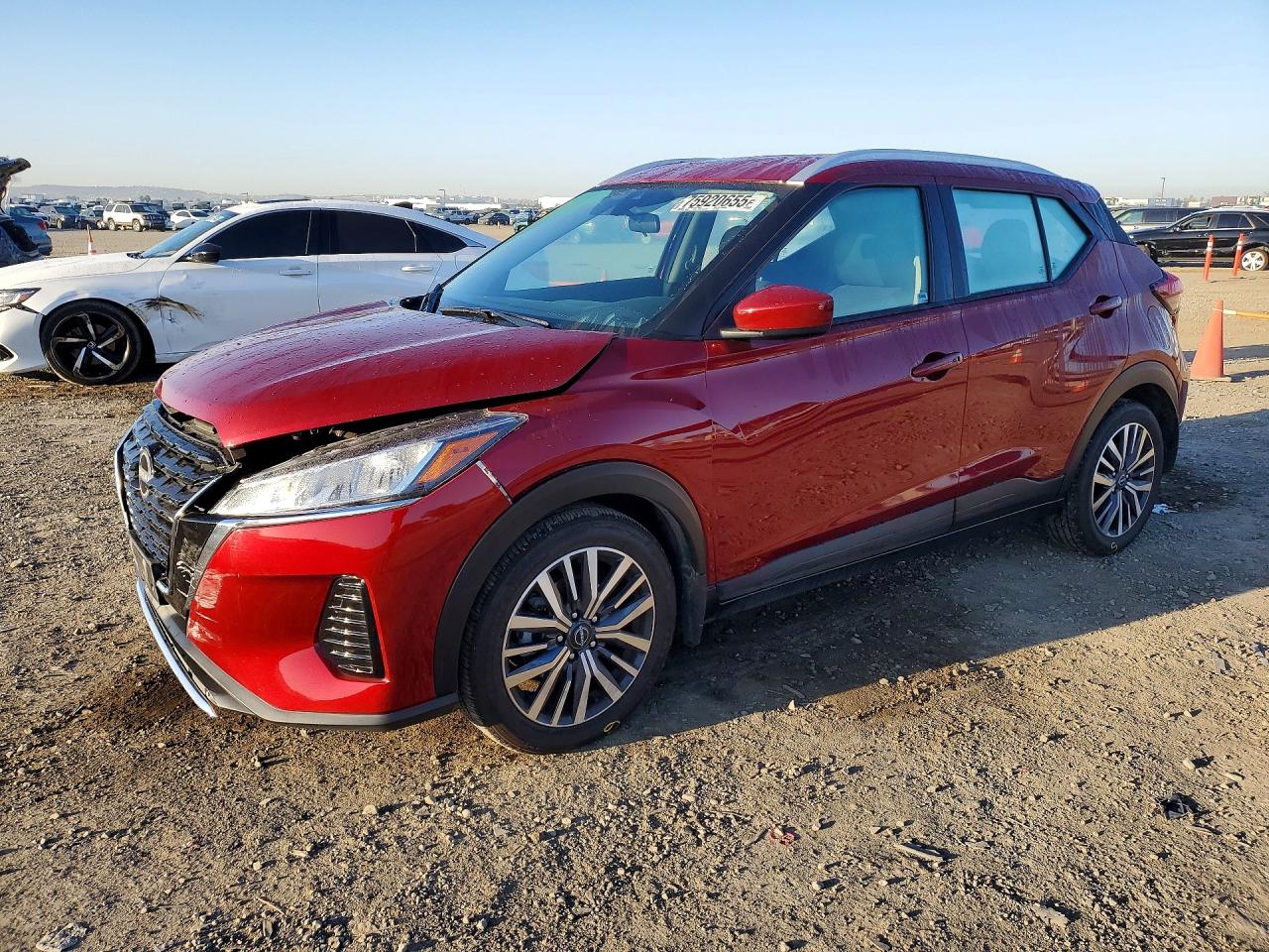 NISSAN KICKS 2023
