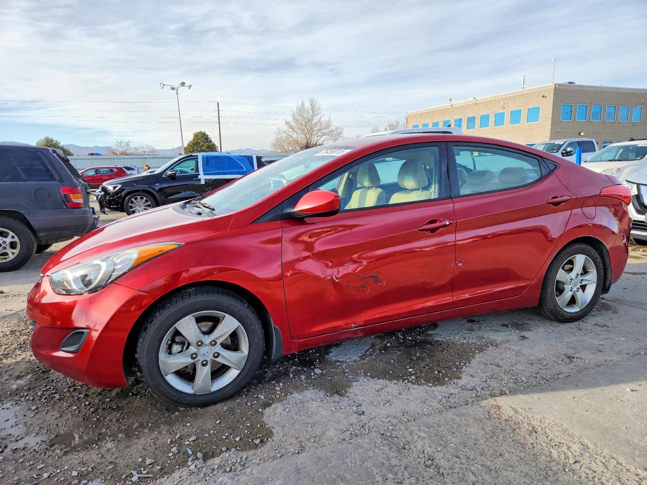 HYUNDAI ELANTRA 2013