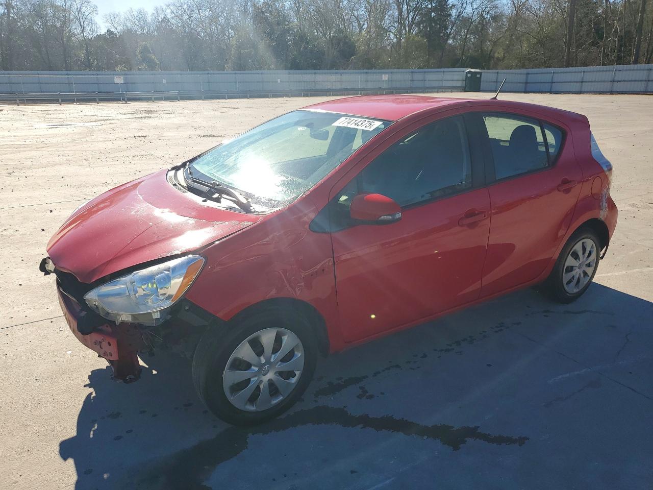 TOYOTA PRIUS C 2013