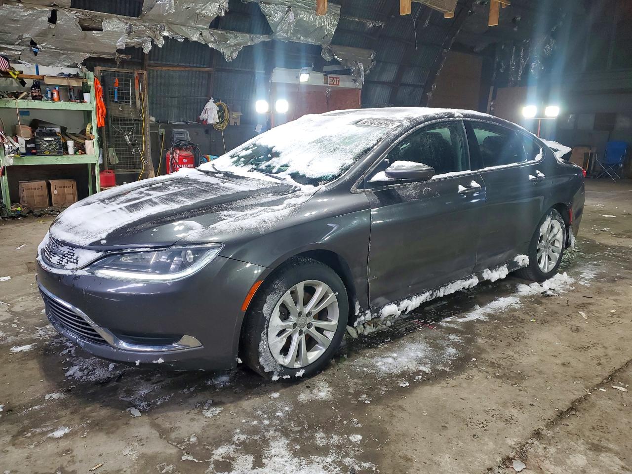 CHRYSLER 200 2015