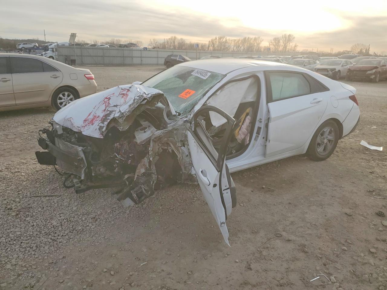 HYUNDAI ELANTRA 2024