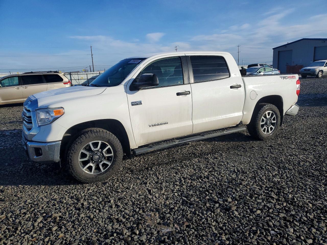 TOYOTA TUNDRA 2017