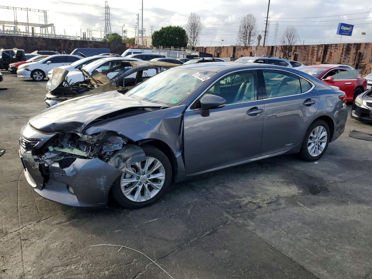 LEXUS ES 2015