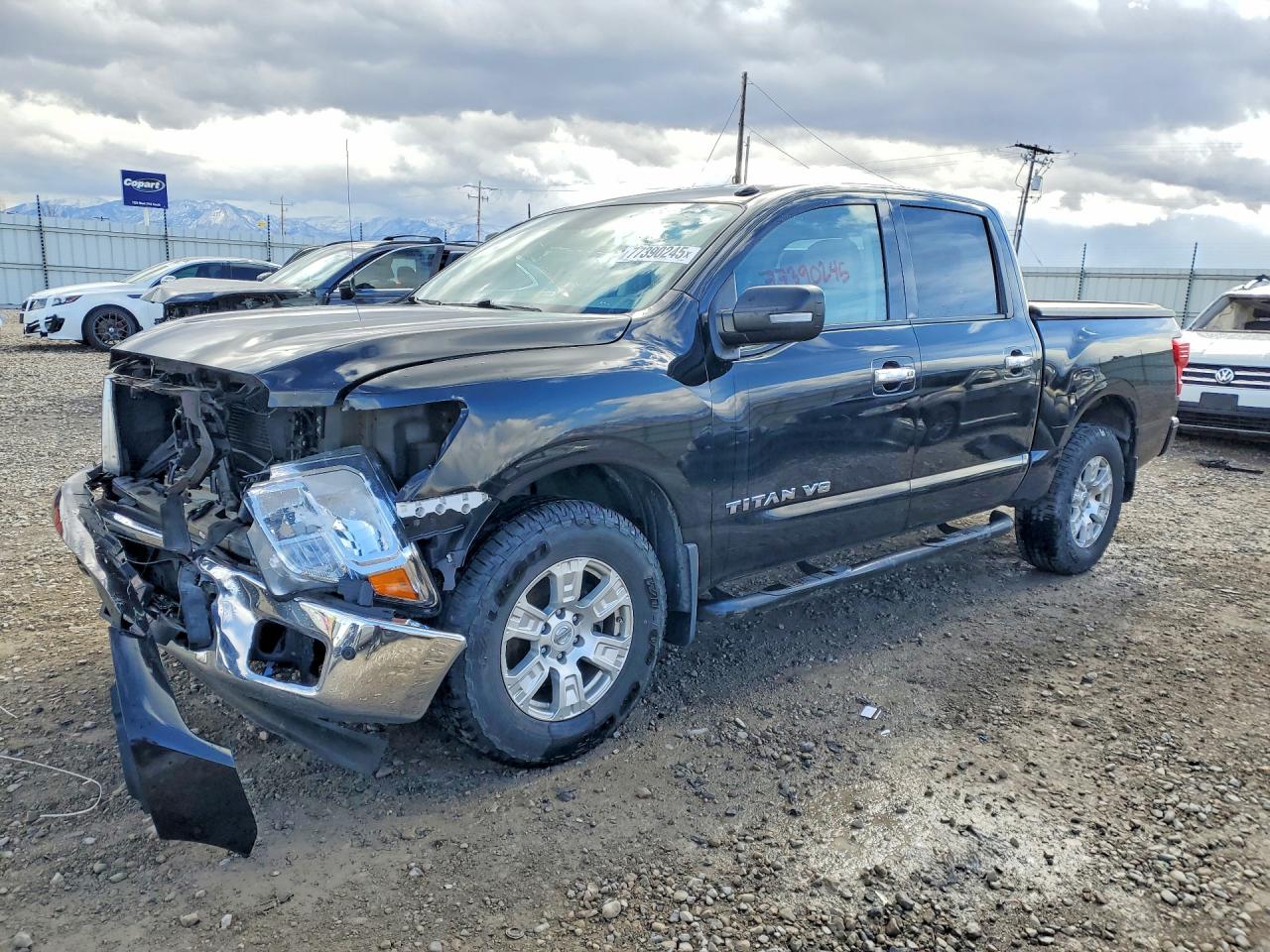 NISSAN TITAN 2018