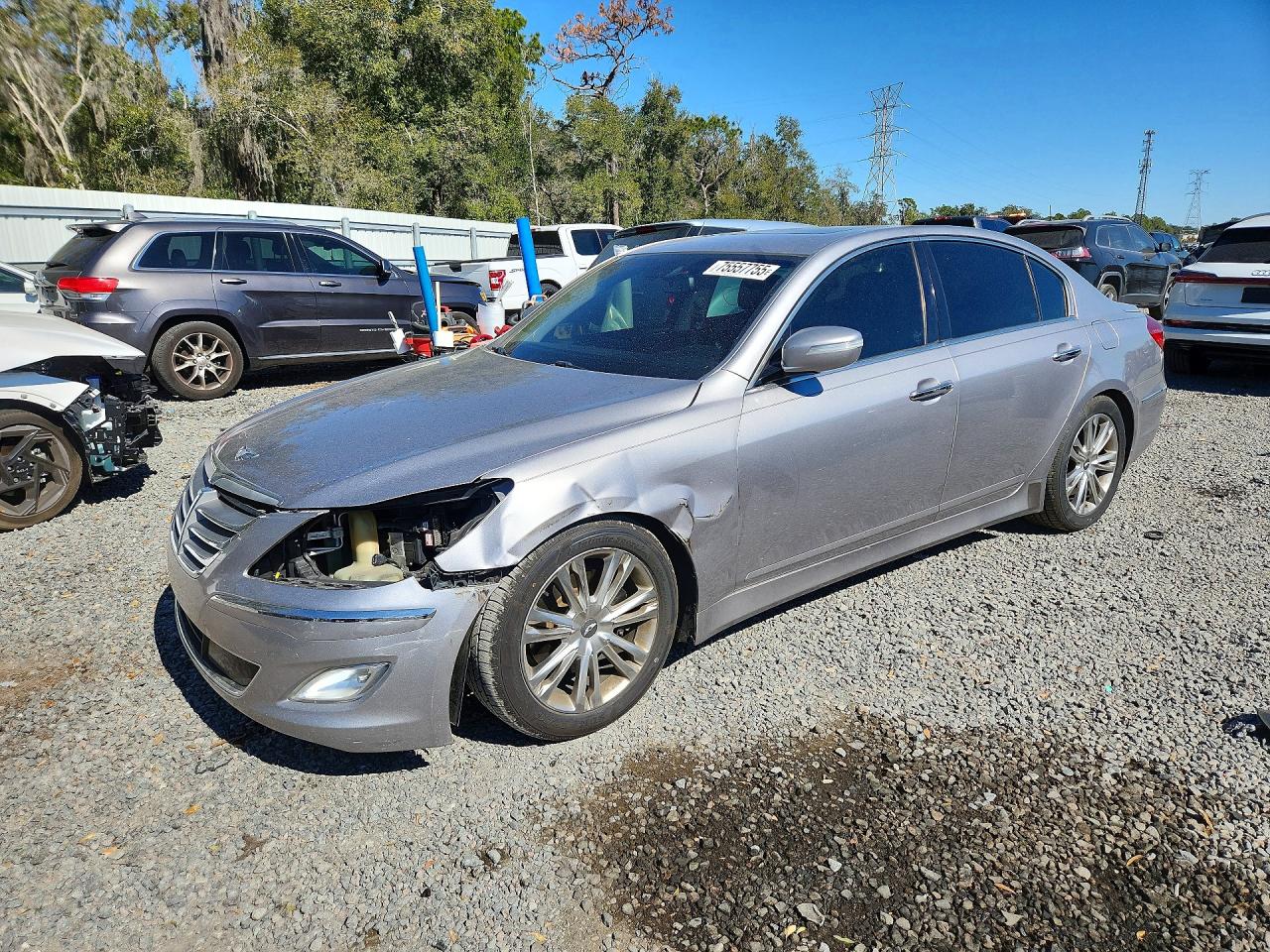 HYUNDAI GENESIS 3. 2012