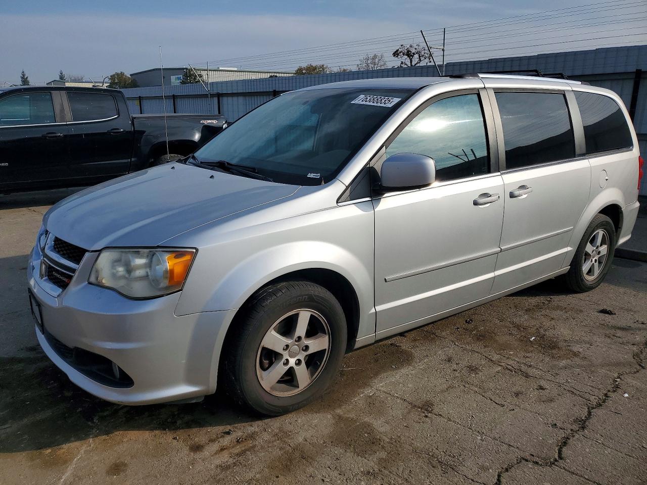 DODGE GRAND CARAVAN 2011
