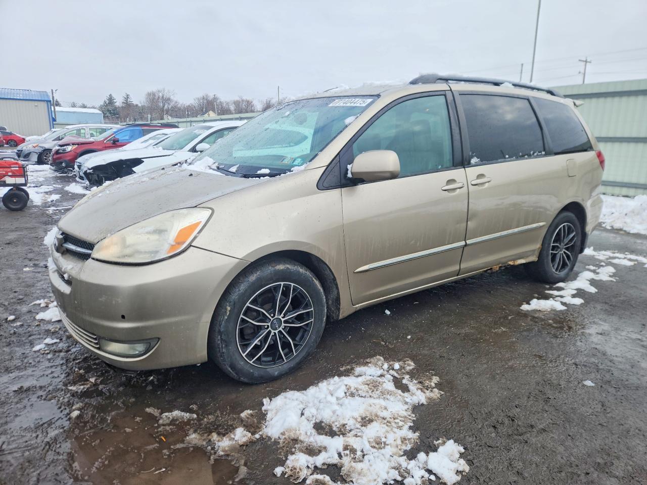 TOYOTA SIENNA 2004