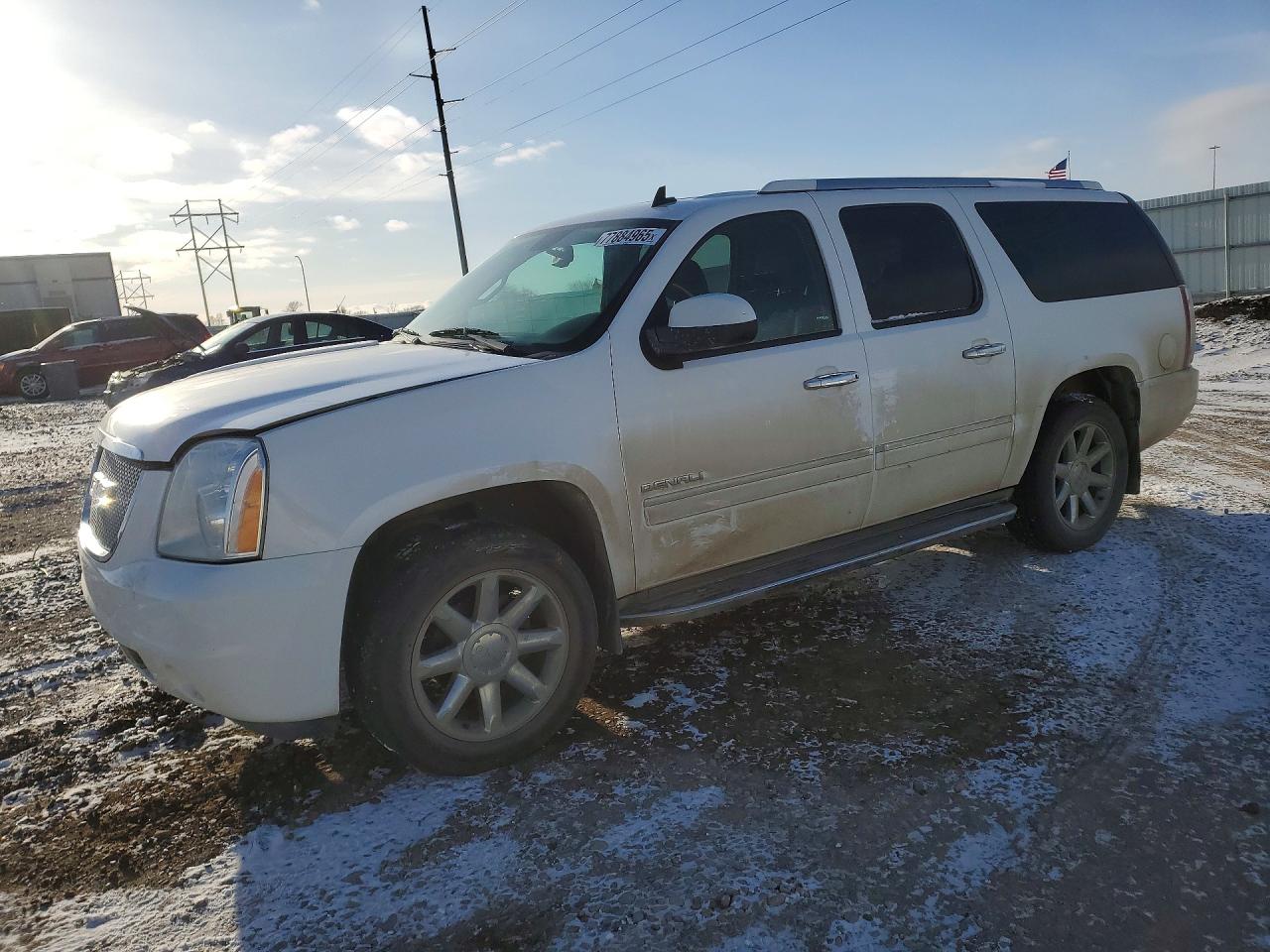 GMC YUKON XL 2013