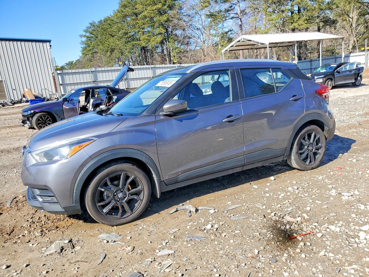 NISSAN KICKS 2020