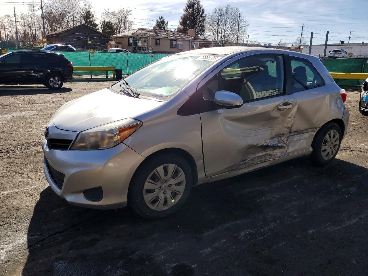 TOYOTA YARIS 2012