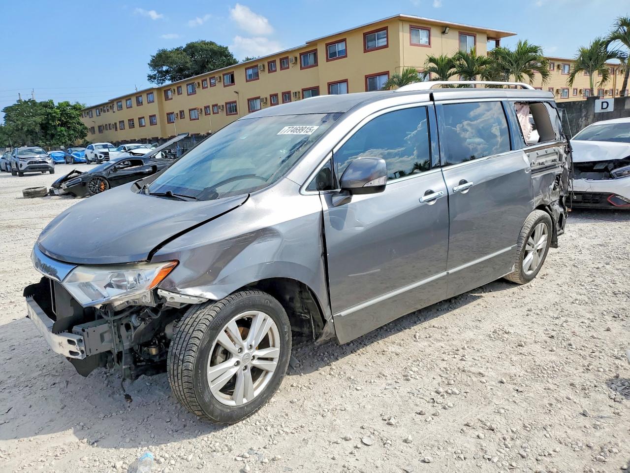 NISSAN QUEST 2014