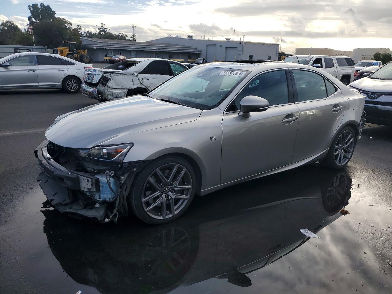 LEXUS IS 2020