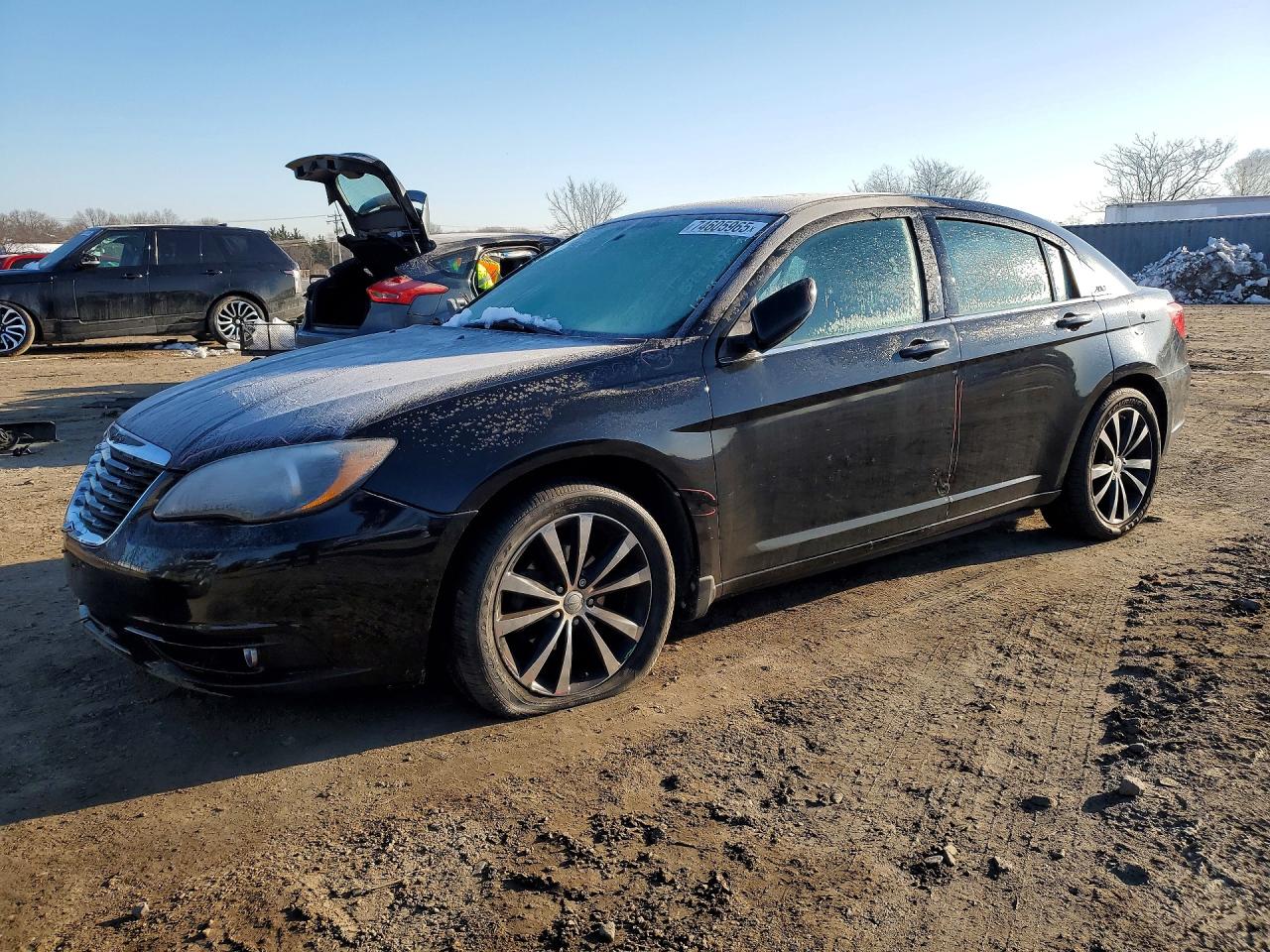 CHRYSLER 200 2013