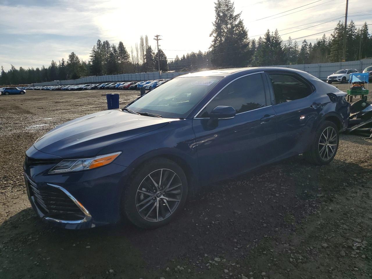TOYOTA CAMRY 2023