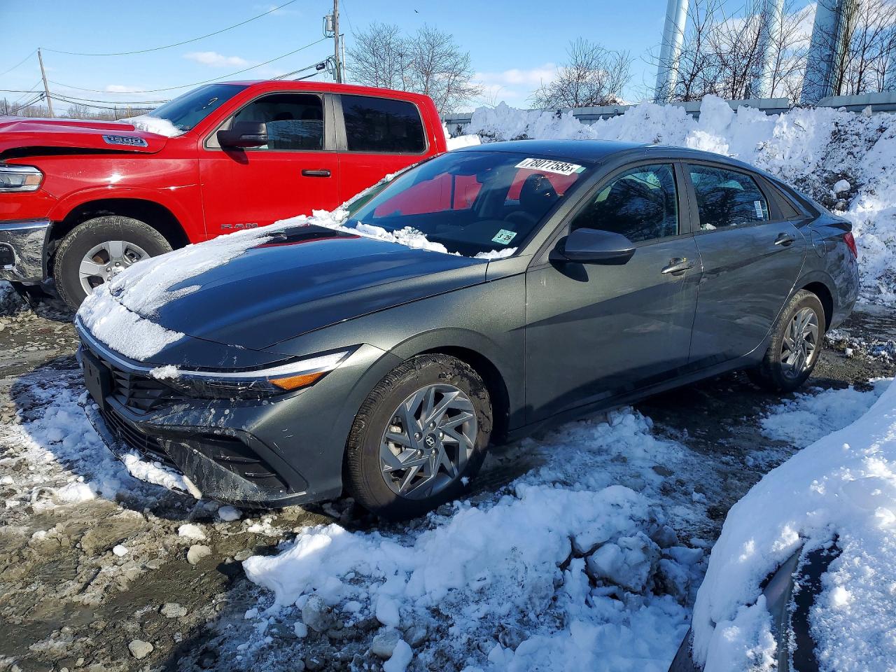 HYUNDAI ELANTRA 2024