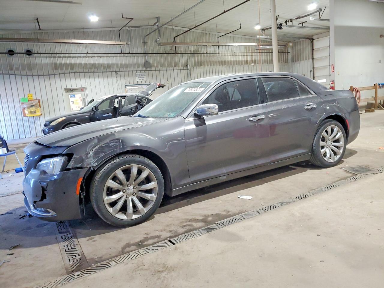 CHRYSLER 300 2018