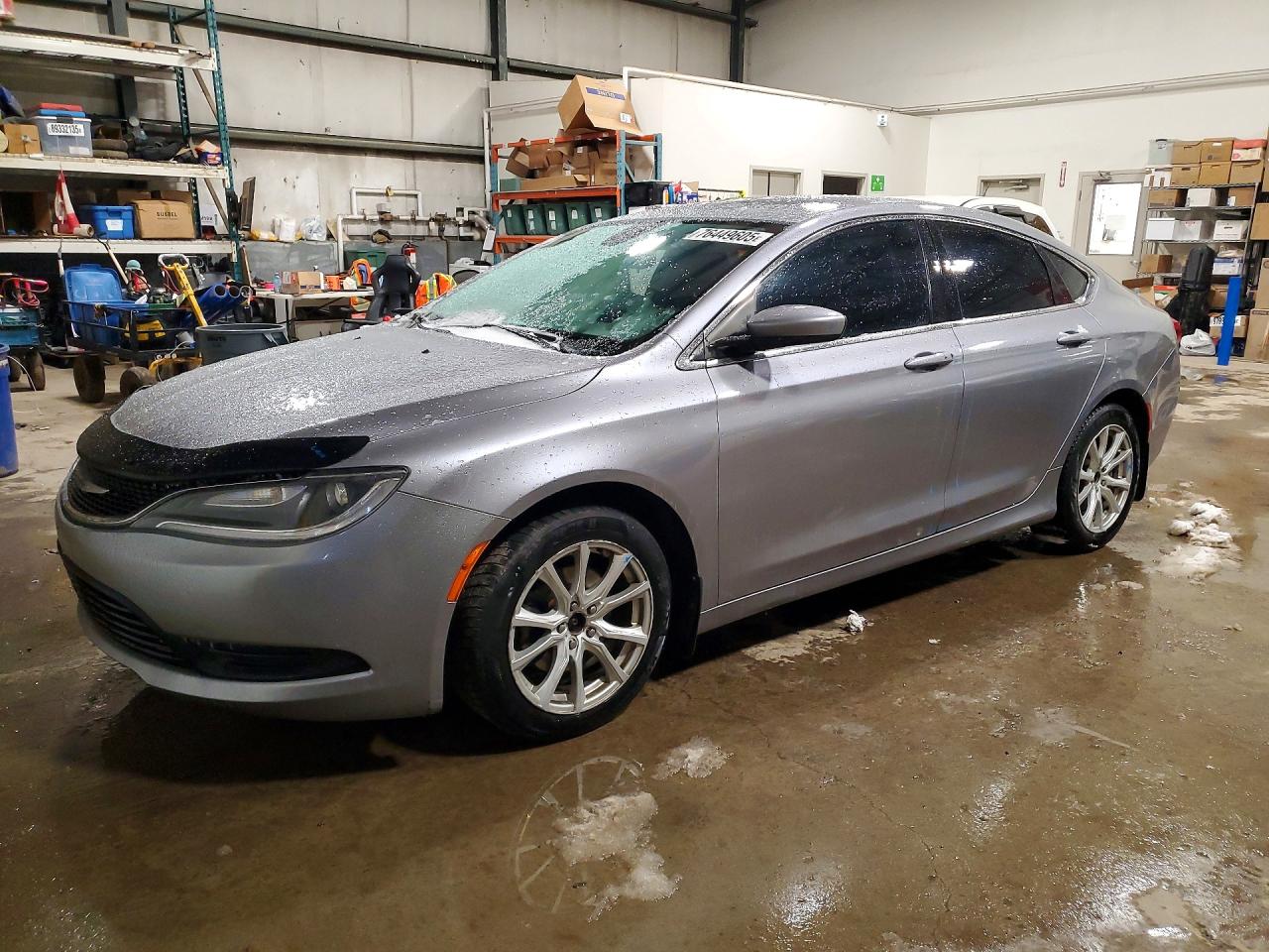 CHRYSLER 200 2015