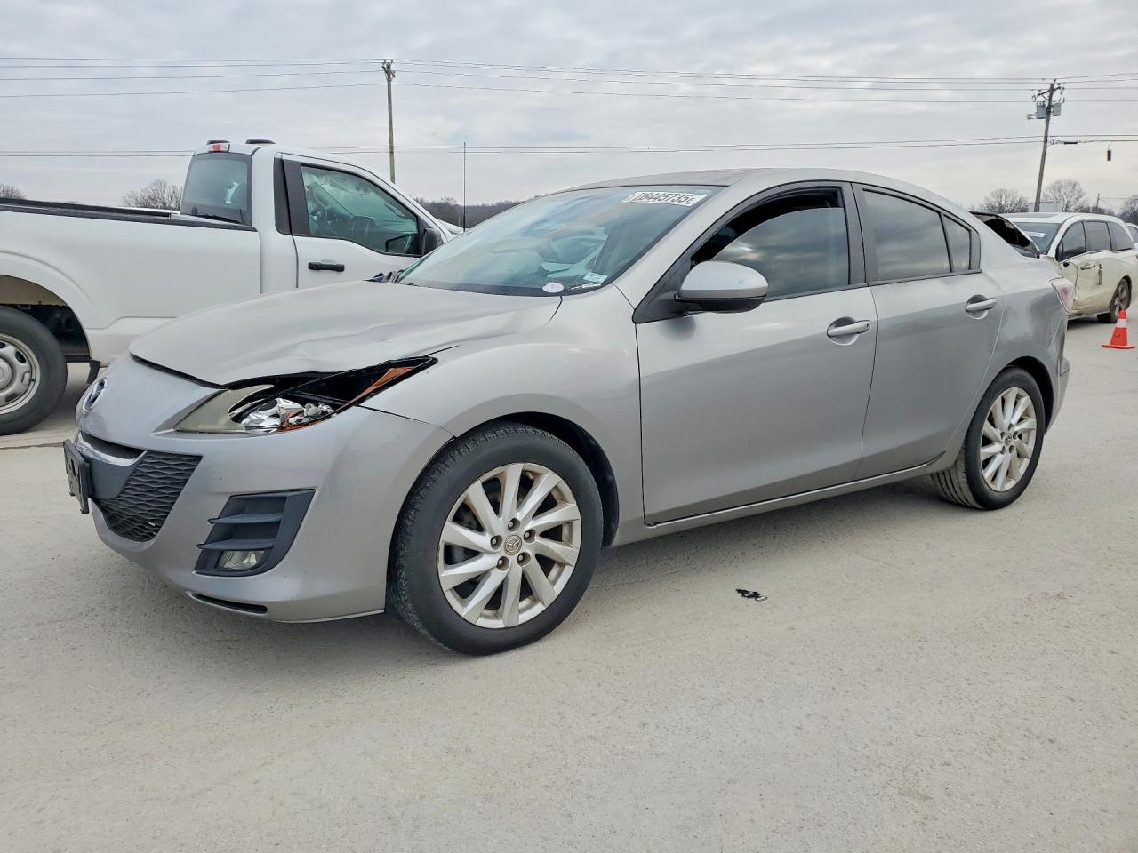 MAZDA 3 2010