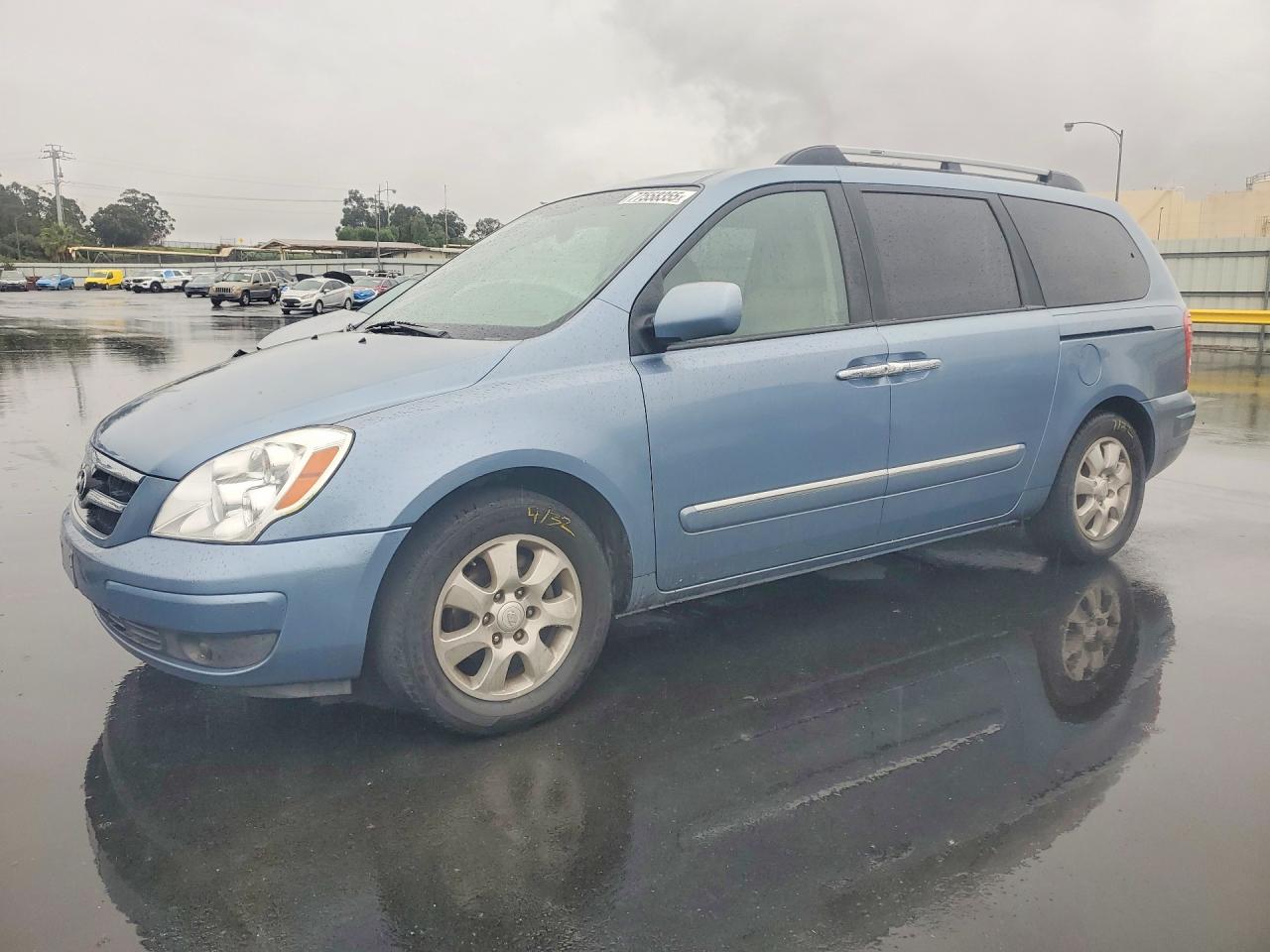 HYUNDAI ENTOURAGE 2008