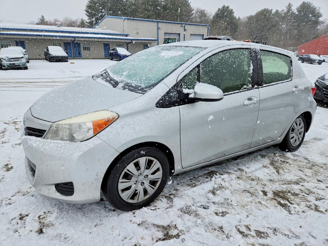 TOYOTA YARIS 2012